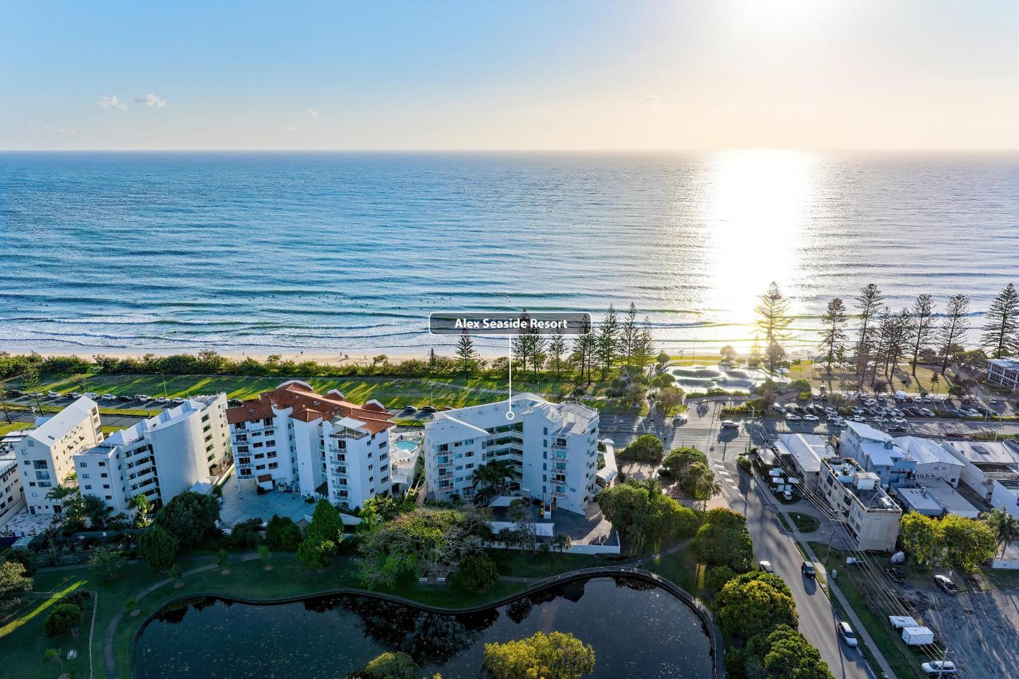 Alex Seaside Resort Alexandra Headland Buitenkant foto